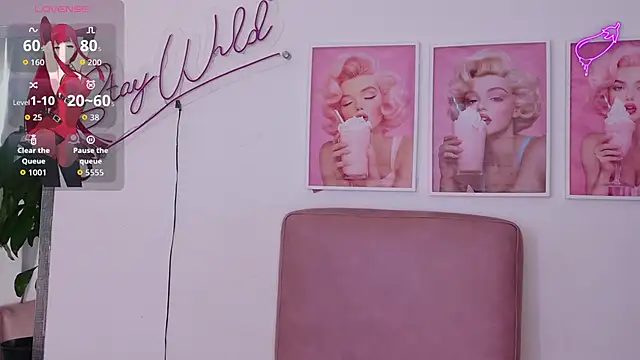 Adele LatinLady online show from 02-11-26, 09:09