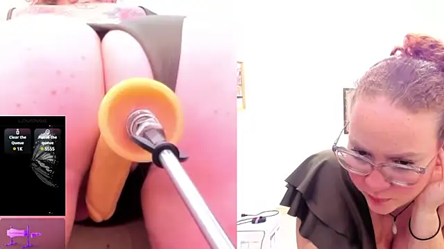 Paulina Davis  online show from 02-26-25, 04:36