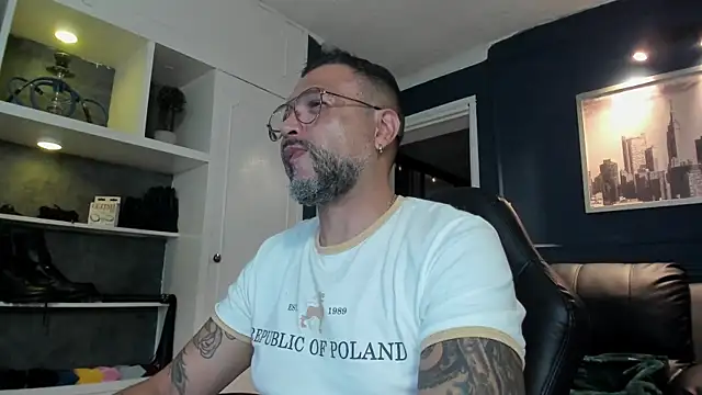 MrFrank tattoo online show from 06-16-26, 12:57