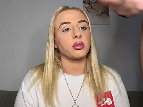 Strongqueen online show from 01-03-25, 07:39