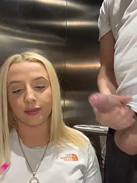 Strongqueen online show from 01-11-25, 11:24