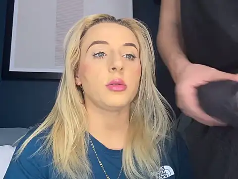 Strongqueen online show from 02-15-25, 08:43