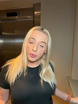 Strongqueen online show from 01-09-26, 05:48