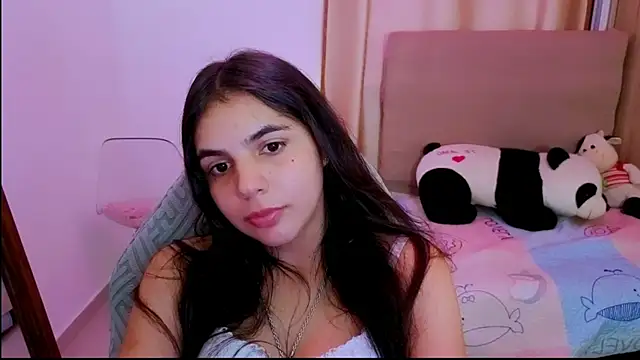 Snapshot of _elenna chatting on 04-18-26, 07:58 elenna online show from 04-18-26, 07:58