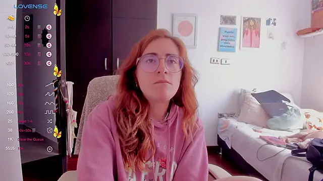 Snapshot of linda_giggle chatting on 01-10-25, 05:13 linda giggle online show from 01-10-25, 05:13