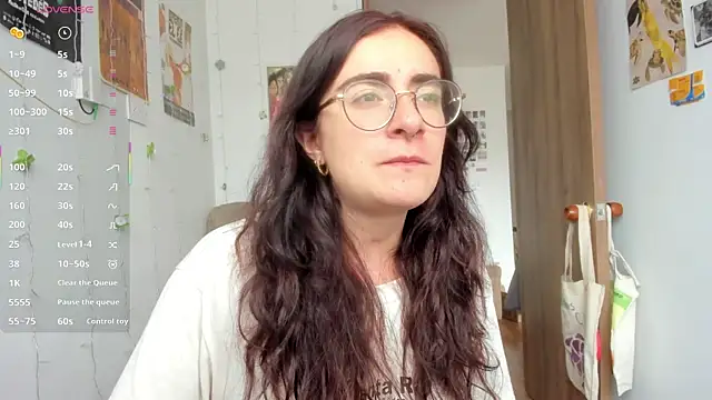 Snapshot of linda_giggle chatting on 10-25-25, 02:56 linda giggle online show from 10-25-25, 02:56