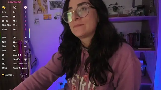 Snapshot of linda_giggle chatting on 01-09-26, 02:03 linda giggle online show from 01-09-26, 02:03