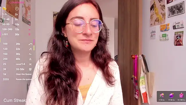 linda giggle online show from 04-17-26, 01:47