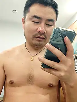 guozuo online show from 10-17-25, 02:08