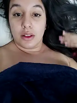 Snapshot of Deina_bunny chatting on 02-21-25, 09:11 Deina bunny online show from 02-21-25, 09:11