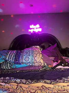 ThickAssRena online show from 07-26-26, 04:03