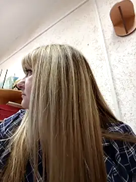 Snapshot of Office_Albertina chatting on 02-02-26, 10:30 Office Albertina online show from 02-02-26, 10:30