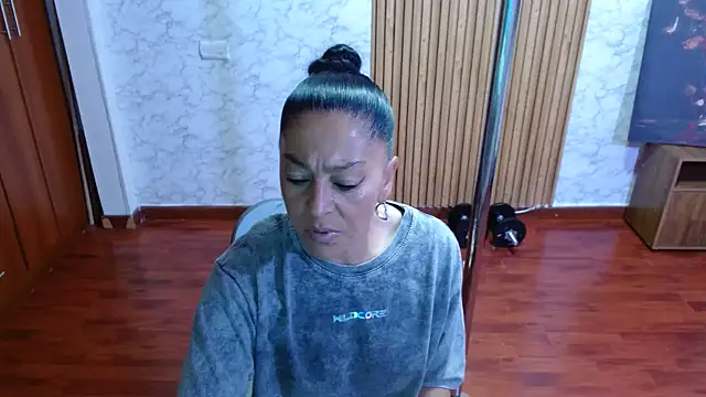 Anitta muscle online show from 07-14-26, 08:03