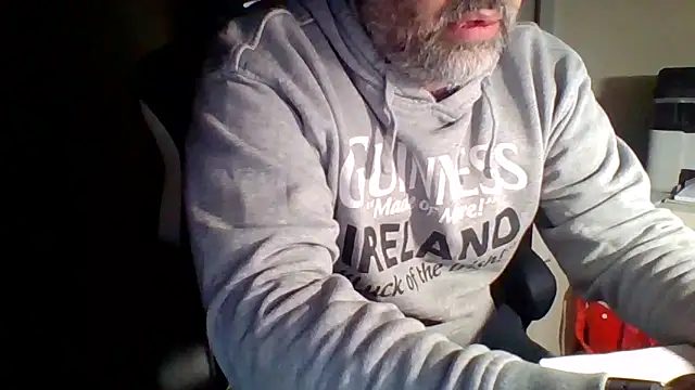 Snapshot of woww791 chatting on 05-12-26, 07:22 woww791 online show from 05-12-26, 07:22