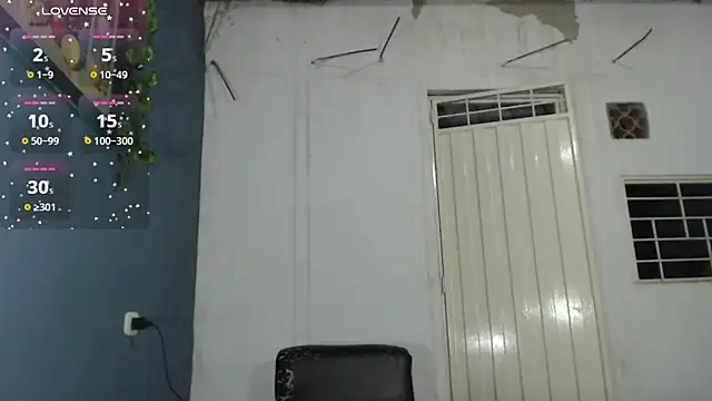 Snapshot of selena_moon98 chatting on 09-29-25, 11:42 selena moon98 online show from 09-29-25, 11:42