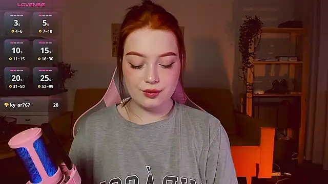 Snapshot of Sofy_Benson chatting on 12-03-24, 11:22 Sofy Benson online show from 12-03-24, 11:22