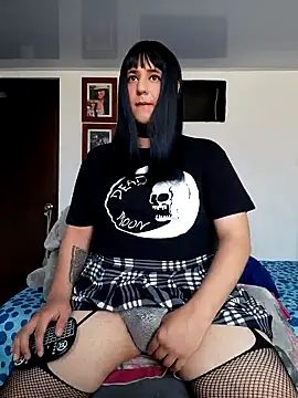 cosmicwind online show from 12-19-24, 04:57