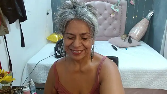 Snapshot of lalisha_96 chatting on 05-01-26, 12:59 lalisha 96 online show from 05-01-26, 12:59