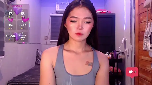 Snapshot of Itsme_claire chatting on 10-13-25, 01:49 Itsme claire online show from 10-13-25, 01:49