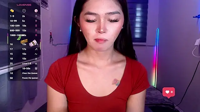 Snapshot of Itsme_claire chatting on 11-18-25, 02:06 Itsme claire online show from 11-18-25, 02:06