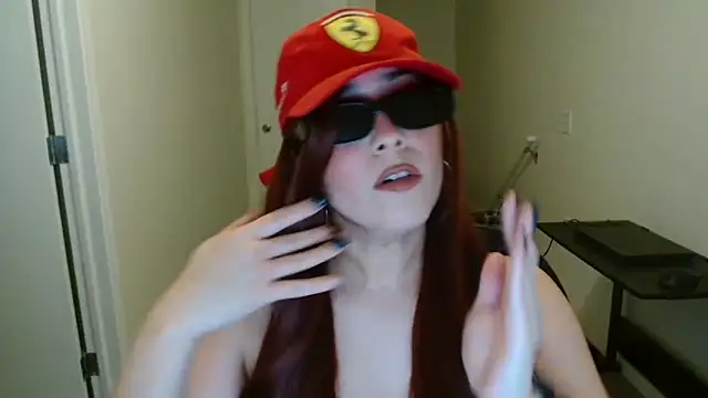 Sassy Latina online show from 03-28-26, 04:12