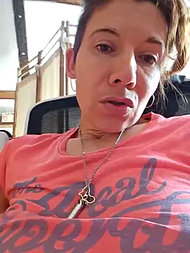 Snapshot of Lina_lou4 chatting on 12-03-24, 04:17 Lina lou4 online show from 12-03-24, 04:17