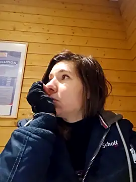 Snapshot of Lina_lou4 chatting on 01-21-25, 07:37 Lina lou4 online show from 01-21-25, 07:37