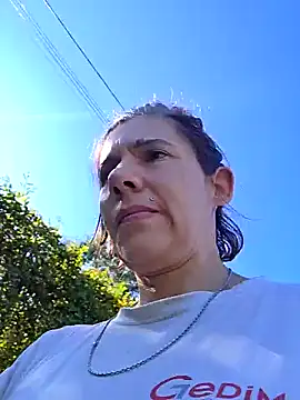 Snapshot of Lina_lou4 chatting on 09-18-25, 02:08 Lina lou4 online show from 09-18-25, 02:08