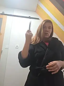 Snapshot of Lina_lou4 chatting on 12-04-25, 08:34 Lina lou4 online show from 12-04-25, 08:34