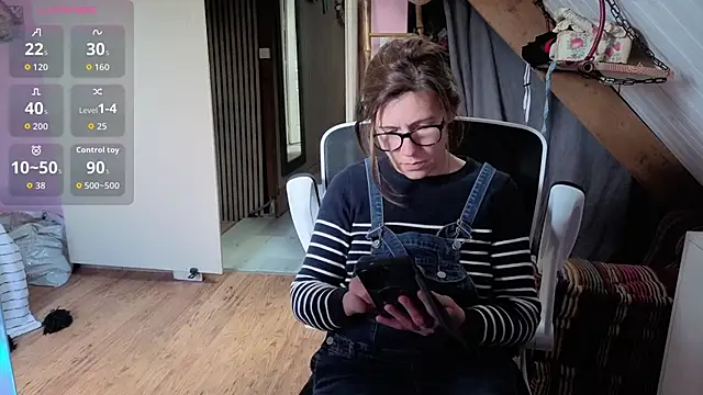 Lina lou4 online show from 03-25-26, 04:35