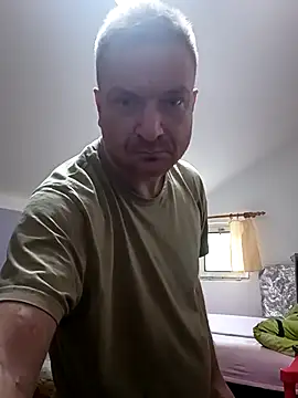 Snapshot of 82liska chatting on 10-31-25, 01:34 82liska online show from 10-31-25, 01:34