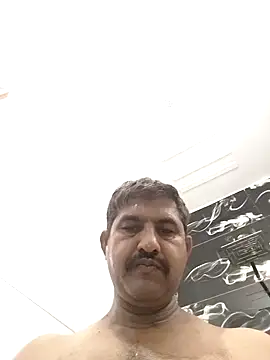 Snapshot of Amandev7 chatting on 09-18-25, 04:36 Amandev7 online show from 09-18-25, 04:36