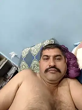 Snapshot of Amandev7 chatting on 10-13-25, 11:16 Amandev7 online show from 10-13-25, 11:16