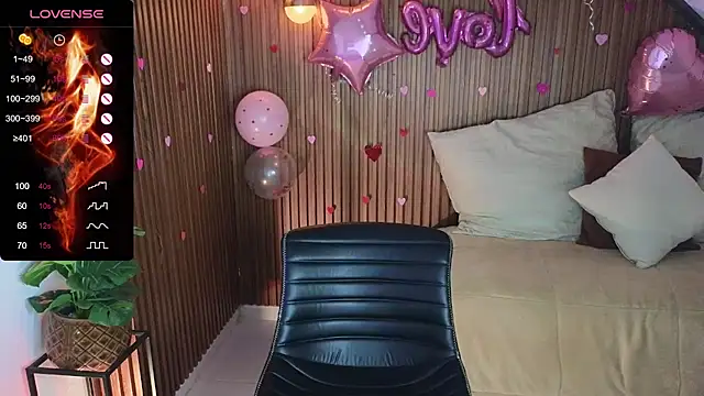 Snapshot of AmelieAxie chatting on 02-15-25, 03:52 AmelieAxie online show from 02-15-25, 03:52