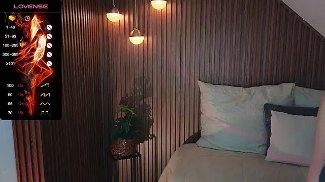 Snapshot of AmelieAxie chatting on 03-10-25, 04:28 AmelieAxie online show from 03-10-25, 04:28