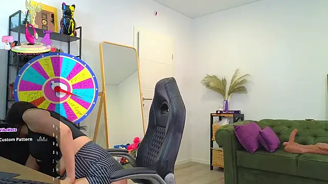 EvaKeks online show from 04-18-26, 07:07