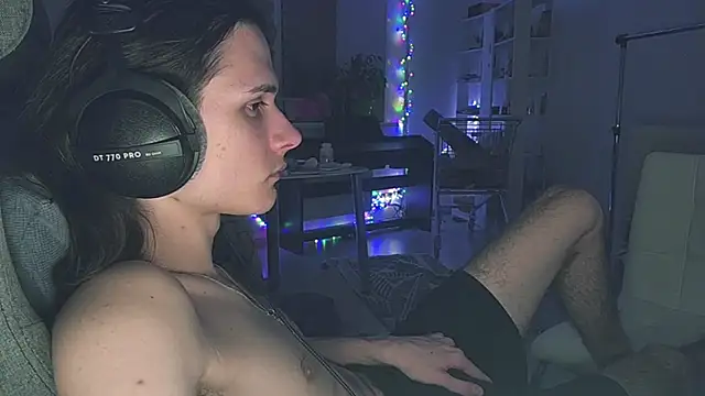 CandyChell online show from 03-31-26, 08:42