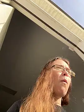 Dakota 02 online show from 04-06-26, 12:28