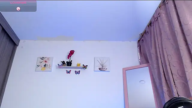 Snapshot of Annaross2 chatting on 02-10-25, 05:09 Annaross2 online show from 02-10-25, 05:09