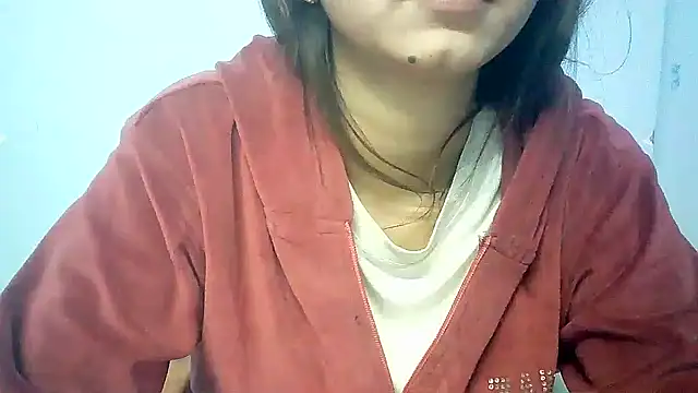 Snapshot of lovelydesi21 chatting on 12-15-24, 04:26 lovelydesi21 online show from 12-15-24, 04:26