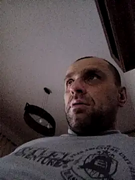 Snapshot of Roman0798 chatting on 12-06-24, 01:07 Roman0798 online show from 12-06-24, 01:07