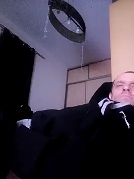 Snapshot of Roman0798 chatting on 03-02-25, 09:11 Roman0798 online show from 03-02-25, 09:11