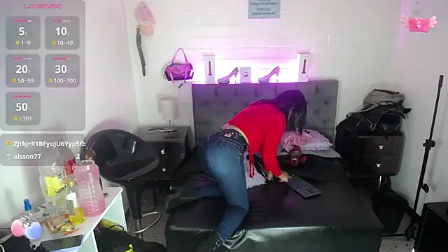 louise nails online show from 02-23-25, 12:48