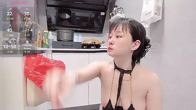 Snapshot of Vivian-6 chatting on 06-23-26, 12:41 Vivian-6 online show from 06-23-26, 12:41