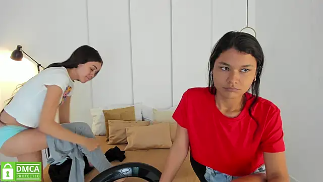 Snapshot of sexychanell_18 chatting on 02-05-25, 12:38 sexychanell 18 online show from 02-05-25, 12:38