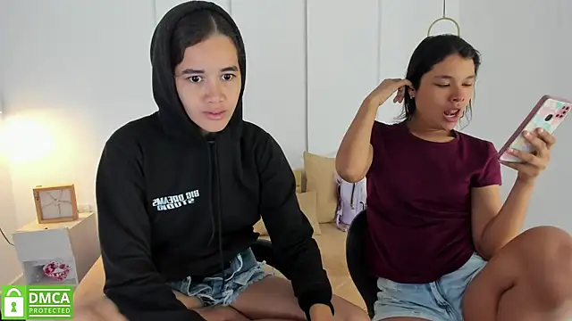 Snapshot of sexychanell_18 chatting on 02-13-25, 12:54 sexychanell 18 online show from 02-13-25, 12:54