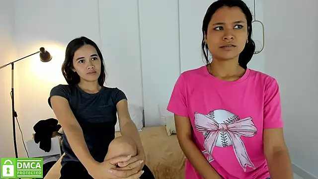 Snapshot of sexychanell_18 chatting on 03-09-25, 03:38 sexychanell 18 online show from 03-09-25, 03:38