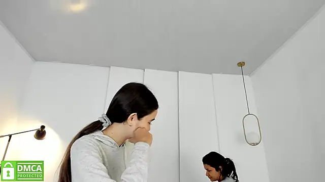 Snapshot of sexychanell_18 chatting on 03-10-25, 12:48 sexychanell 18 online show from 03-10-25, 12:48