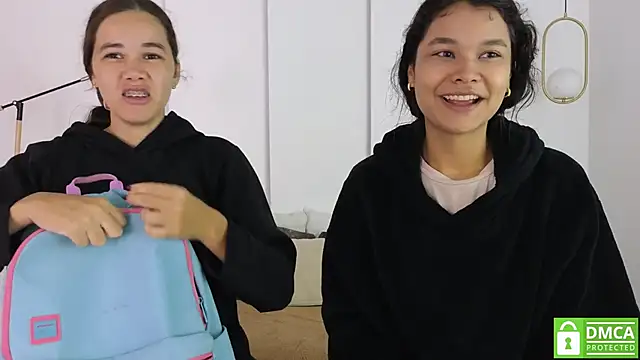 Snapshot of sexychanell_18 chatting on 09-20-25, 01:01 sexychanell 18 online show from 09-20-25, 01:01