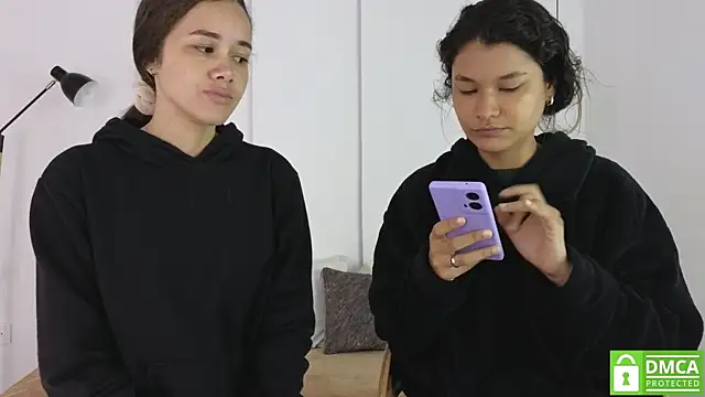 Snapshot of sexychanell_18 chatting on 10-11-25, 01:09 sexychanell 18 online show from 10-11-25, 01:09